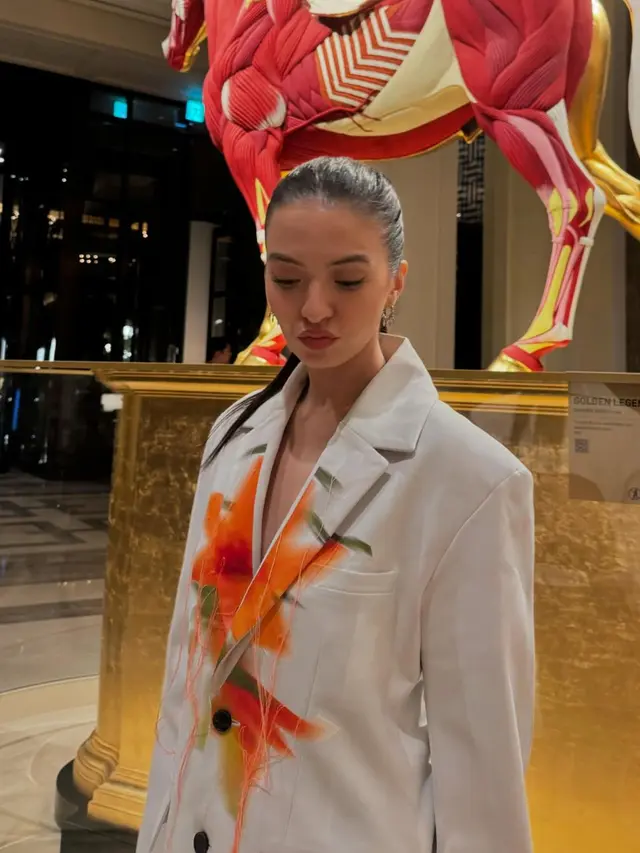 6 Inspirasi Outfit untuk Pergi ke Art Gallery dari Raline Shah