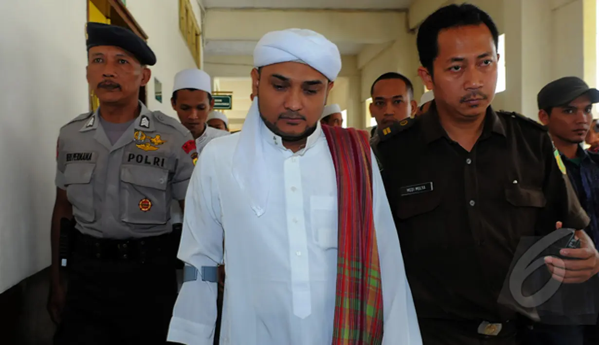Habib Novel Bamukmin saat mendatangi Pengadilan Negeri Jakarta Pusat, Rabu (21/1/2015). (Liputan6.com/Faisal R Syam)