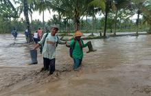Banjir Lahar Semeru Isolasi Ratusan Warga di Lumajang, Akses Jalan Terputus