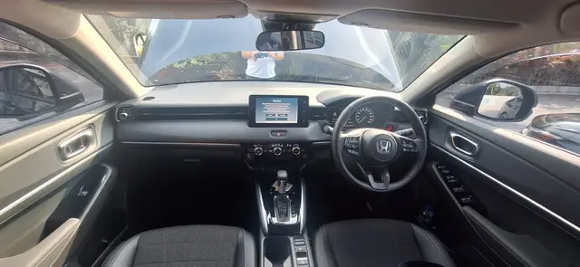 Menguji Ketangguhan Honda HR-V e:HEV Menuju Anyer, Begini Performa dan Kenyamanannya (Arief A/Liputan6.com)