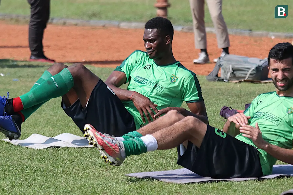 Amido Balde dan Manuchekhr Dzhalilov