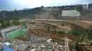 Pemandangan proyek pembangunan Bendungan Ciawi di Desa Gadog, Bogor, Jawa Barat, Kamis (22/08/2019). Bendungan Ciawi dibangun untuk menahan aliran air dari Gunung Gede dan Gunung Pangrango sebelum sampai ke Bendungan Katulampa di Bogor. (Merdeka.com/Arie Basuki)