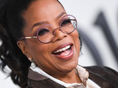 Oprah Winfrey menghadiri pemutaran perdana The 1619 Project di Academy Museum of Motion Pictures, Los Angeles, California, Amerika Serikat, 26 Januari 2023. Oprah Winfrey termasuk di antara bintang-bintang yang tampil pada debut The 1619 Project. (VALERIE MACON/AFP)