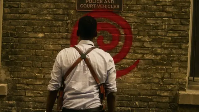 Simbol Spiral yang terjadi dalam sebuah adegan. (Foto: Dok. Lionsgate/ IMDb)