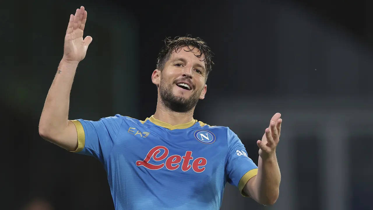 Foto: Tua-tua Keladi, 5 Striker Ini Masih Diandalkan Timnya di Liga Italia Musim 2021 / 2022, Zlatan Ibrahimovic Paling Tua