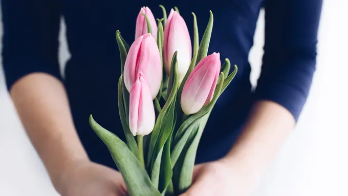 wanita september makna warna