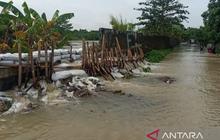 Pemkab Bekasi Mendesak Perbaikan Tanggul Permanen untuk Atasi Banjir Berulang