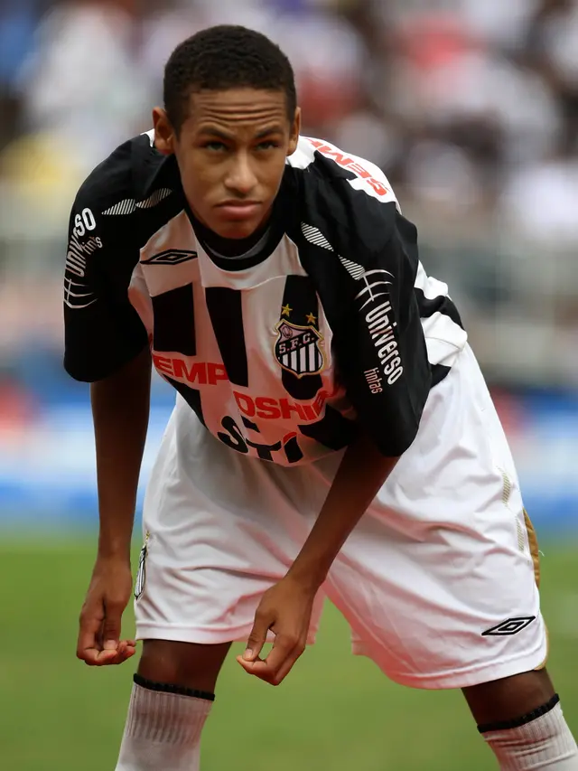 Macam-Macam Gaya Rambut ala Neymar