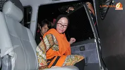 [FOTO] Atut Diperiksa Dalam Dugaan Pemerasan Proyek Alkes