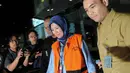 Istri Romi Herton, Masyito ditahan di Rutan KPK, Kuningan, Jakarta, Kamis (10/7/14). (Liputan6.com/Faisal R Syam)