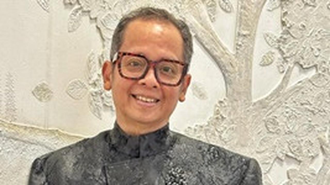 Aksi Ari Tulang Tunjukan Koreografi Lagu AFI 'Menuju Puncak', Karyanya 21 Tahun Lalu