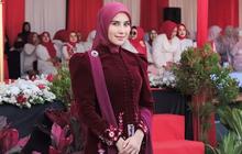 7 Pesona Cantik Syahnaz Sadiqah Istri Bupati Bandung Barat Saat Hadir di Upacara HUT ke-80 RI