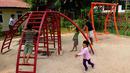 Sejumlah fasilitas permainan anak-anak juga tersedia di Taman Langsat, Kebayoran Baru, Jakarta Selatan (Liputan6.com/Andrian Martinus Tunay)