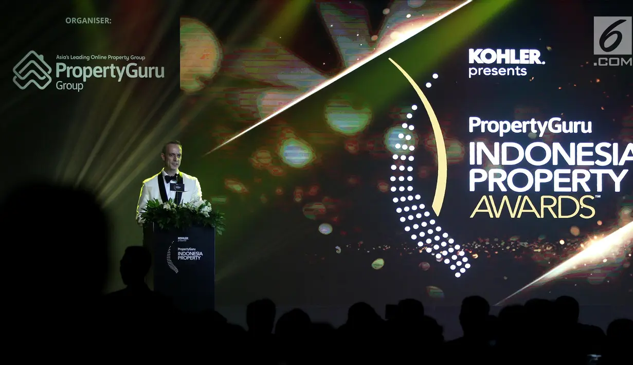 Pendiri dan Managing Director PropertyGuru Asia Property Awards, Terry Blackburn memberikan sambutan saat menghadiri acara penghargaan PropertyGuru Indonesia Property Awards 2018 di Jakarta, Kamis (20/9). (Liputan6.com/Johan Tallo)