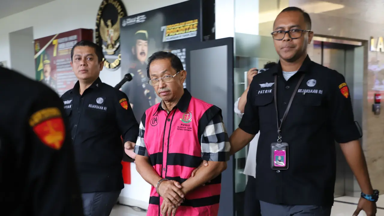 Kejagung menetapkan tersangka kasus dugaan korupsi dalam tata niaga komoditas timah wilayah IUP PT Timah Tbk tahun 2015 sampai dengan 2022.