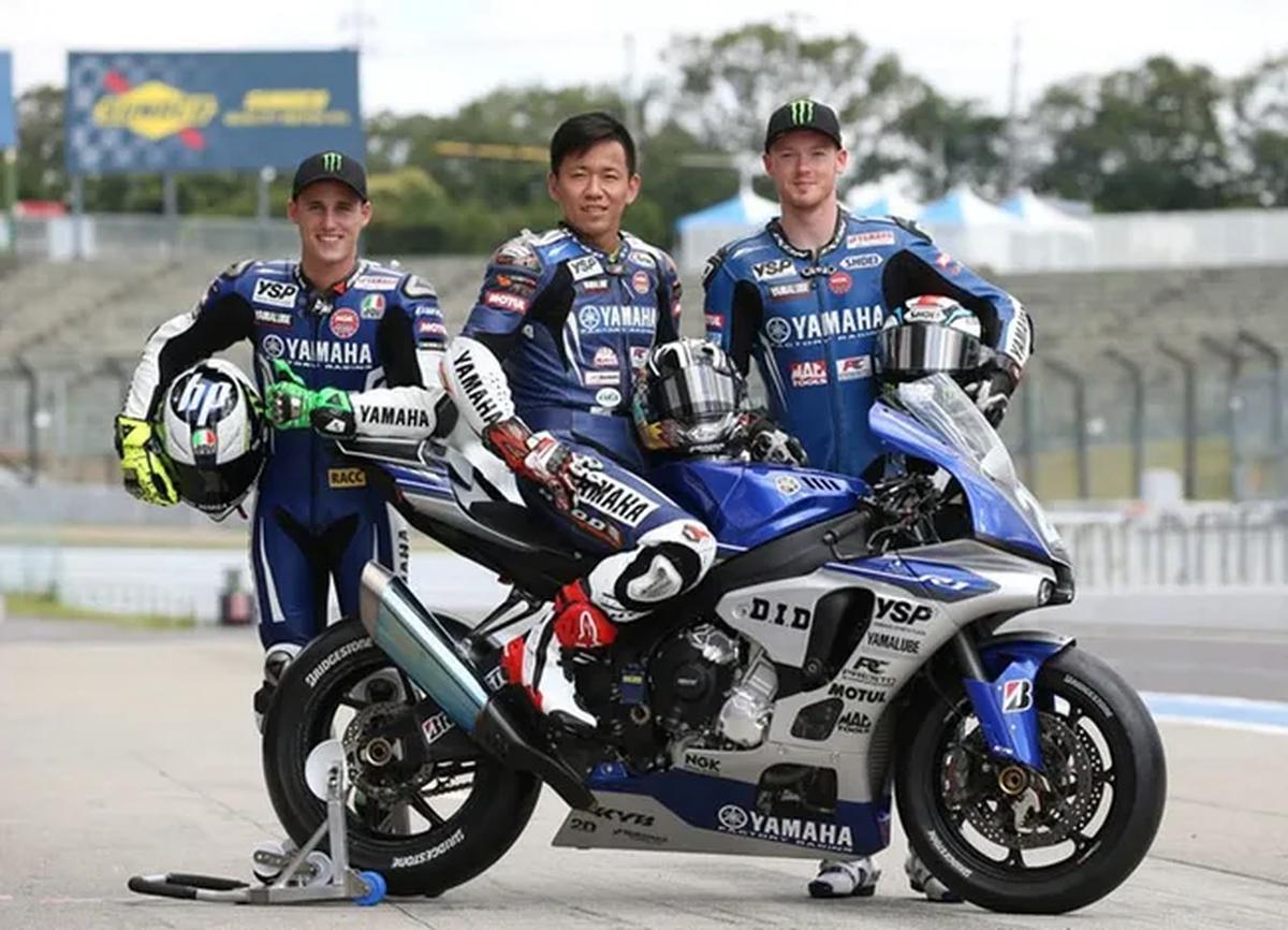 Pol Espargaro, Katsuyuki Nakasuga dan Bradley Smith (c) Yamaha