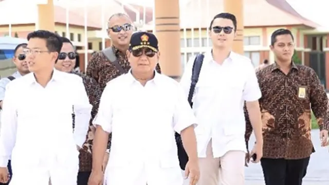 7 Pesona Ridwan Dhani, Sekertaris Pribadi Prabowo yang Bikin Meleleh