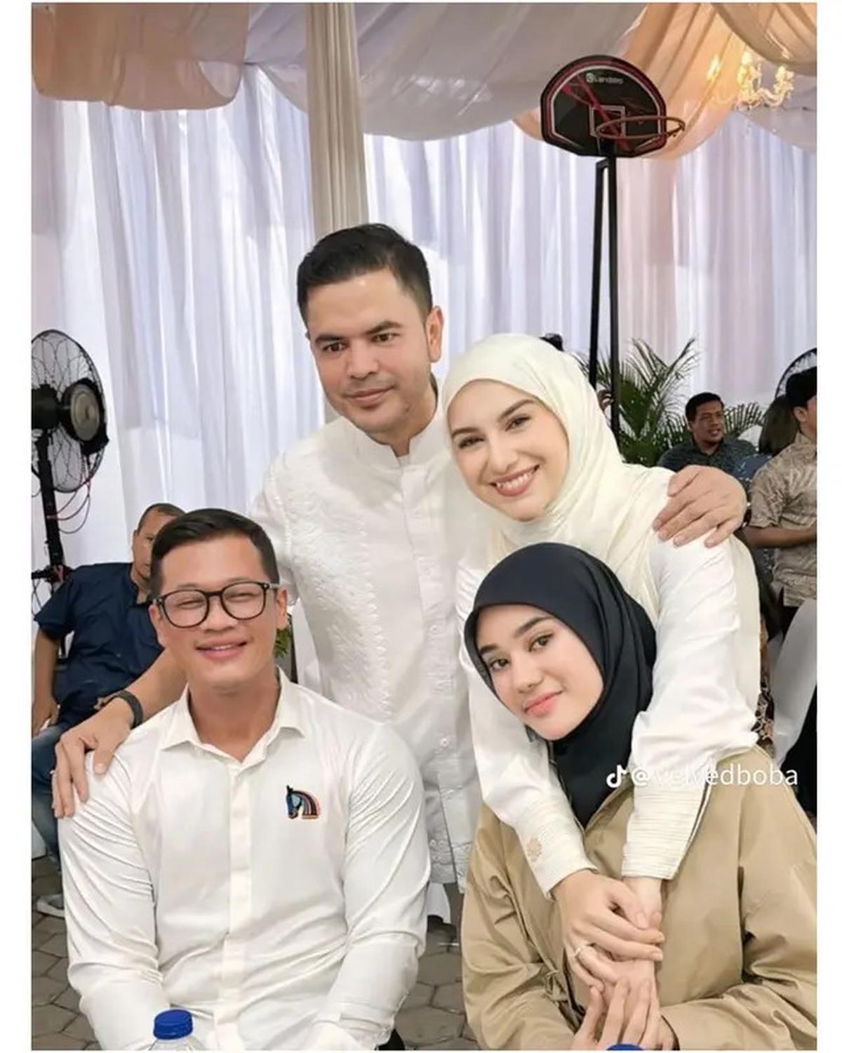6 Potret Tamu Artis di Acara Tasyakuran Rumah Baru Irish Bella dan Haldy Sabri