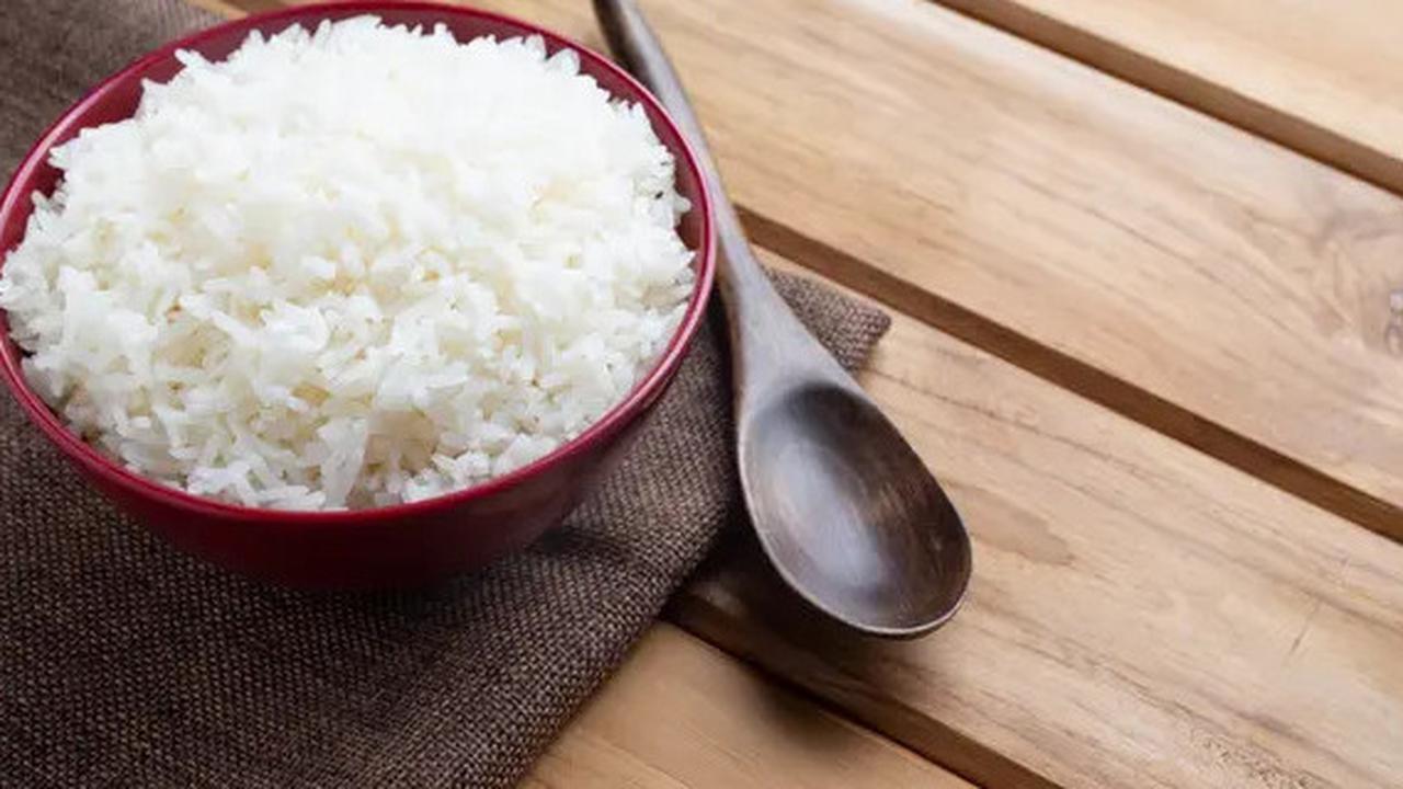 Cara Efektif Mengatasi Nasi Keras Akibat Kekurangan Air di Rice Cooker