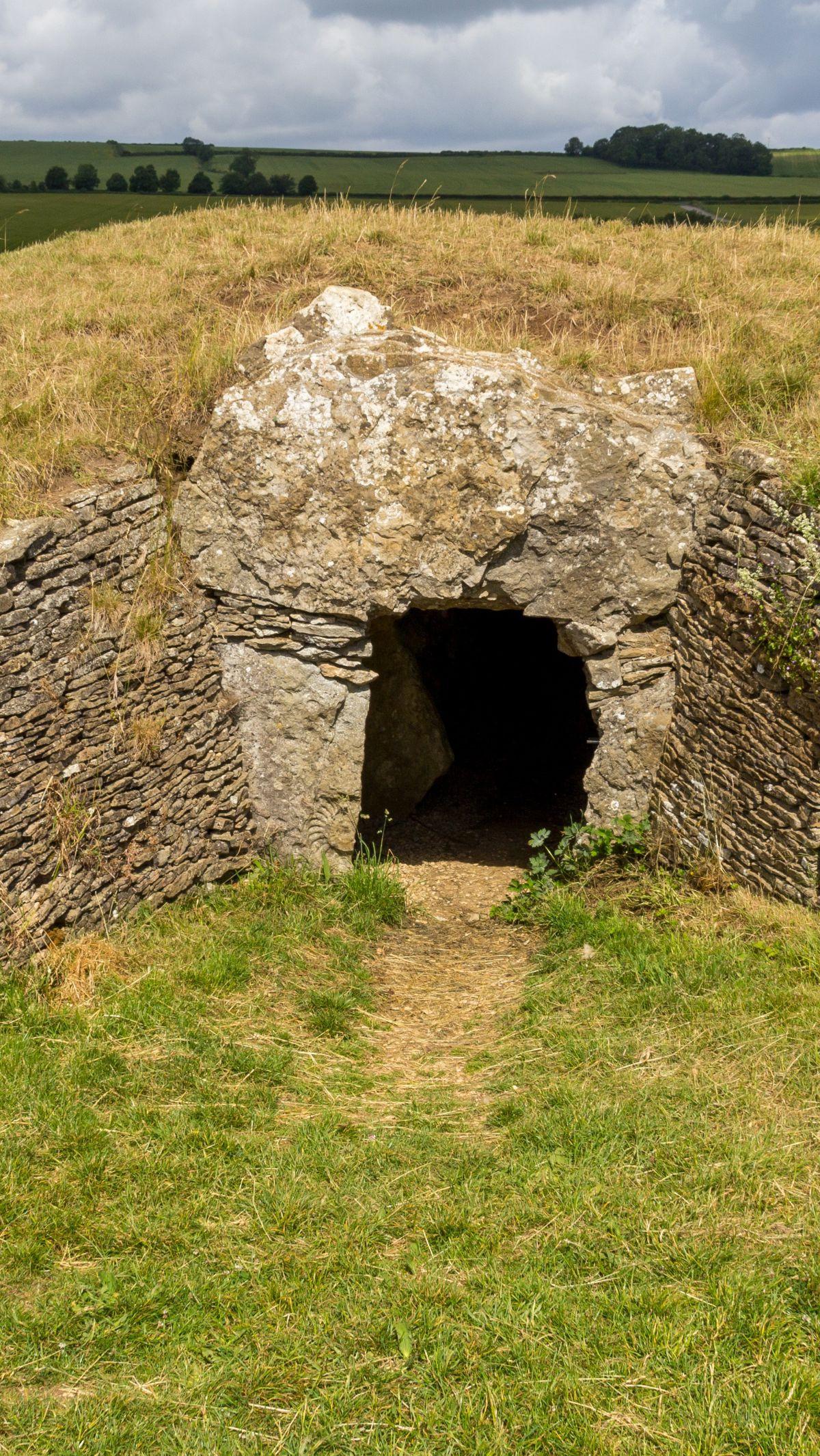 Stoney Littleton Long Barrow<br>