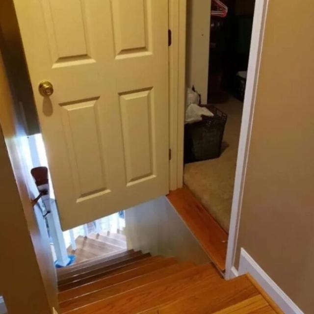 6 Potret Salah Pasang Elemen Rumah Ini Nyeleneh, Bikin Jadi Gagal Menarik