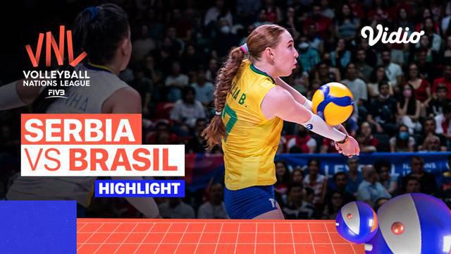 Berita video highlights laga semifinal Volleyball Nations League Putri 2022 antara Serbia melawan Brasil, Sabtu (16/7/2022) malam hari WIB.