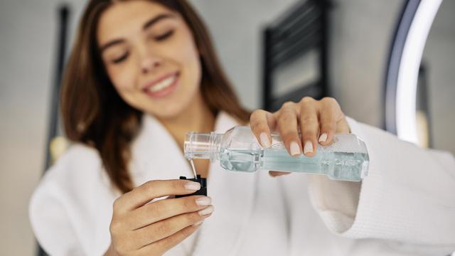 Ilustrasi Obat Kumur