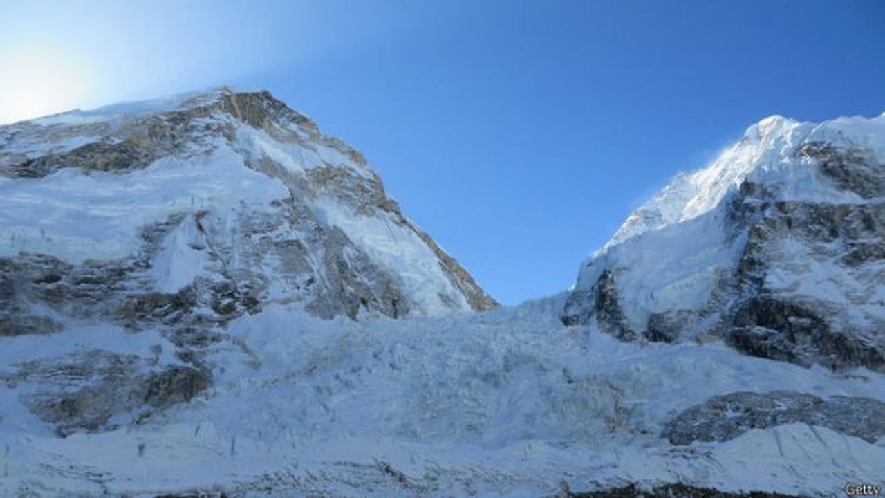Kabar Buruk! Kotoran Manusia Menumpuk di Mount Everest