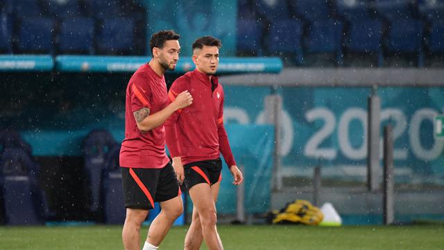 Hakan Calhanoglu dan Cengiz Under