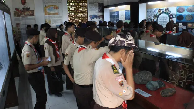 Mengintip Bengkel Perhiasan Purba di Purbalingga