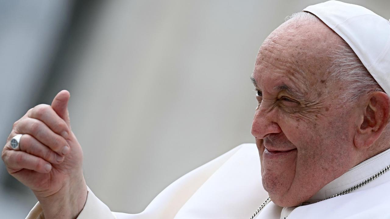 Senyum Ramah Paus Fransiskus, Cermin Pesan Kebaikan dan Kasih Sayang