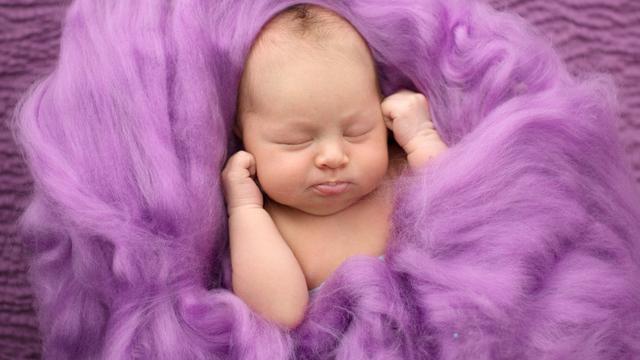 Ilustrasi bayi perempuan