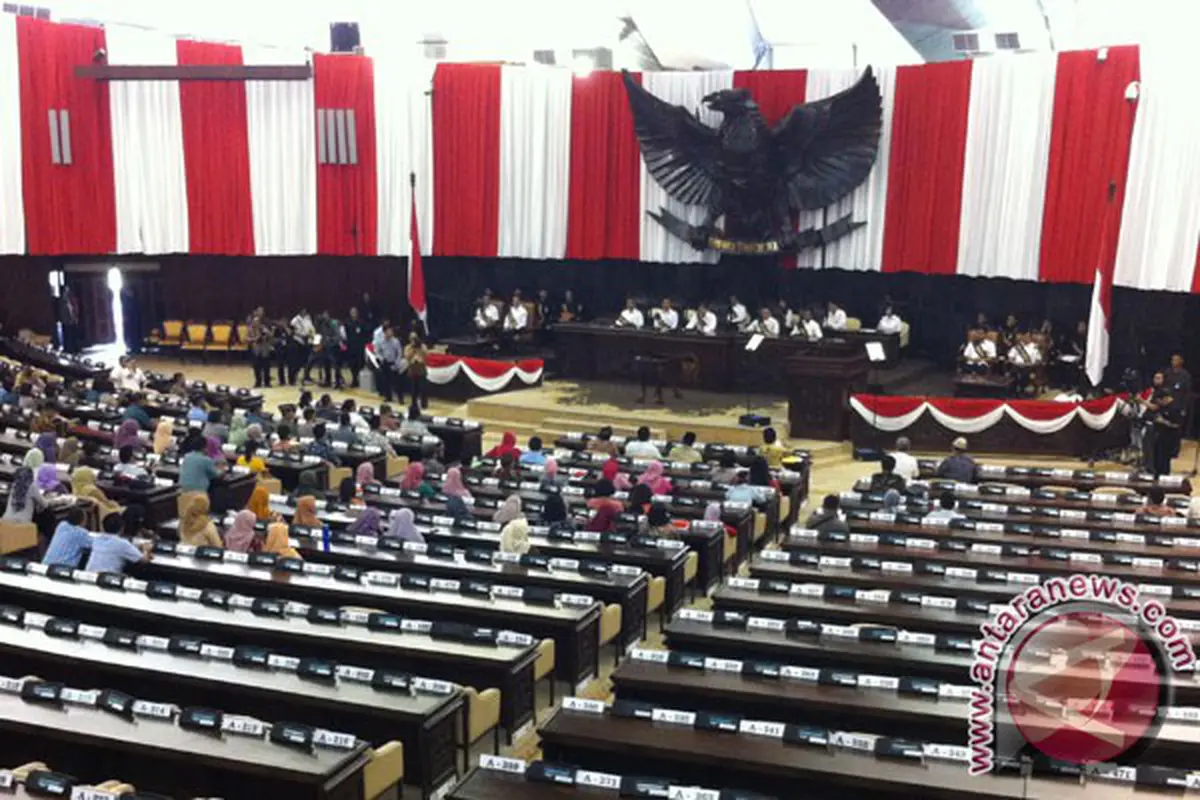 Gedung MPR Bersolek 2 hari Jelang Pelantikan Jokowi-JK