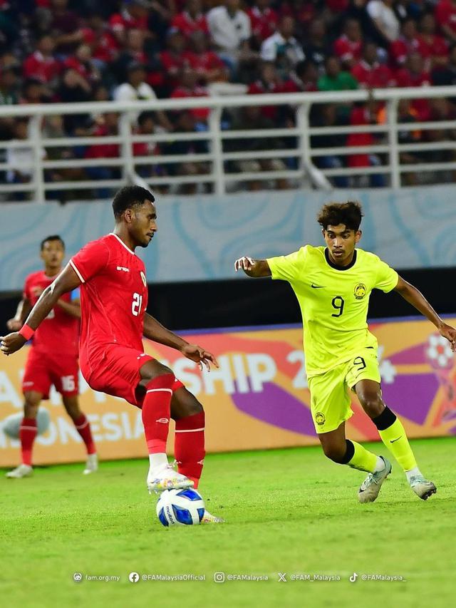 Timnas Indonesia U-19 melawan Timnas Malaysia U-19 di babak semifinal Piala AFF U-19 2024.