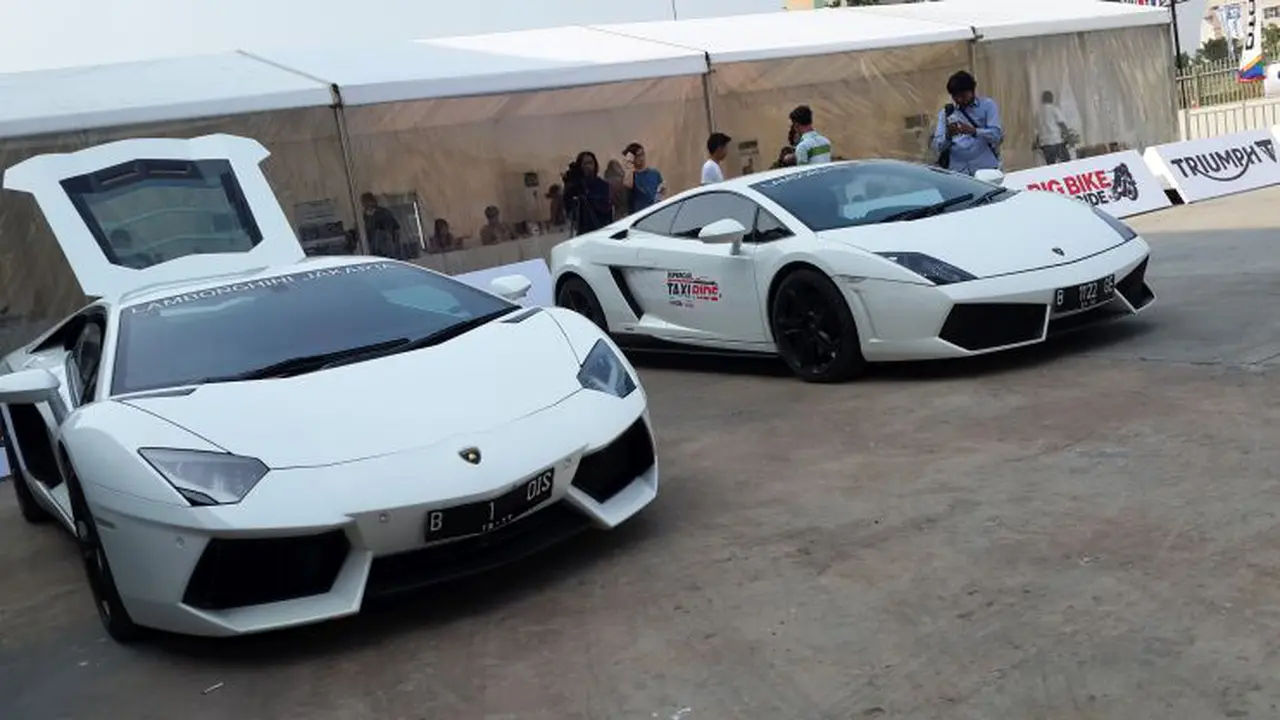 Mau Jadi Penumpang Supercar? ke GIIAS Saja