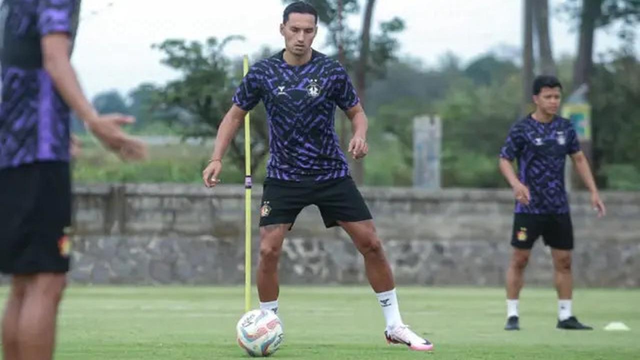 Bursa Transfer BRI Liga 1: Gerbong Persik Mulai Bergerak, 5 Pemain Lawas Masih Setia termasuk Ezra Walian