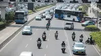 Kebijakan ganjil genap di Jakarta merupakan salah satu upaya pemerintah untuk mengurangi kemacetan dan polusi udara, termasuk pada hari ini, Kamis (5/12/2024) juga berlaku. (Liputan6.com/Faizal Fanani)