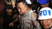 Mantan Jaksa Agung Muda Bidang Tindak Pidana Khusus (Jampidsus) Febrie Adriansyah, saat dibawa ke mobil tahanan untuk  ditahan di rutan KPK di  Gedung Kejagung, Jakarta, Jumat (24/07/2026). (KLY/ Arie Basuki)