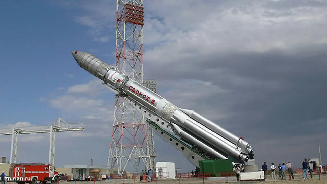 roket-rusia-130702b.jpg