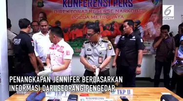 Jennifer ditangkap di rumahnya menjelang malam tahun baru. Penangkapan Jennifer berdasarkan informasi dari seorang pengedar