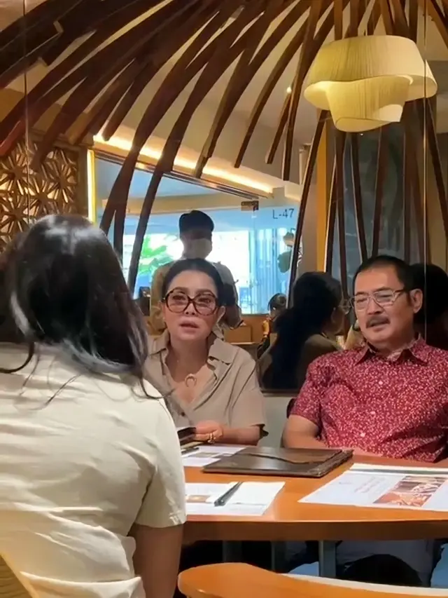 Mayangsari dan Bambang Trihatmodjo