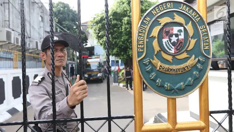 Pengamanan Sidang di PN Jaksel