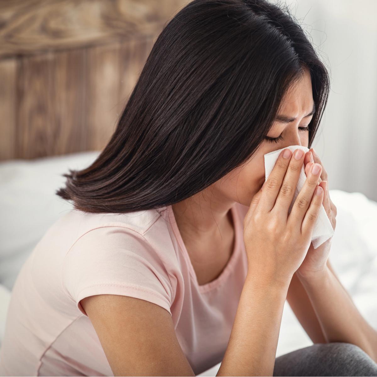 Seseorang terkena influenza.