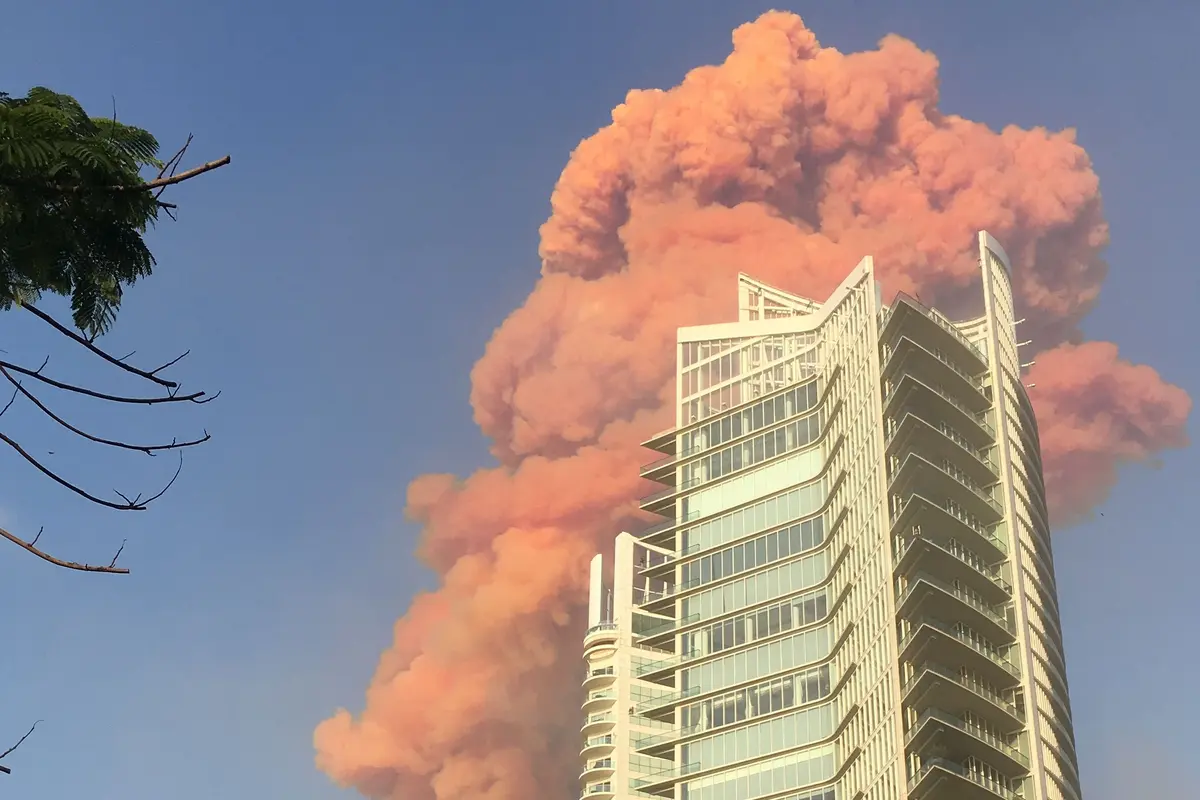 Ledakan Besar Guncang Kota Beirut Lebanon