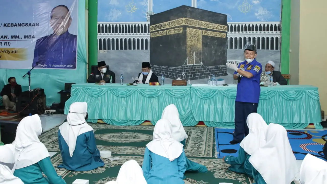 Aula Ponpes Al-Riyadl, Cipanas, Jawa Barat