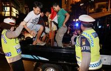 Berbagai pelanggaran lalu-lintas hiasi malam takbiran di Bundaran HI