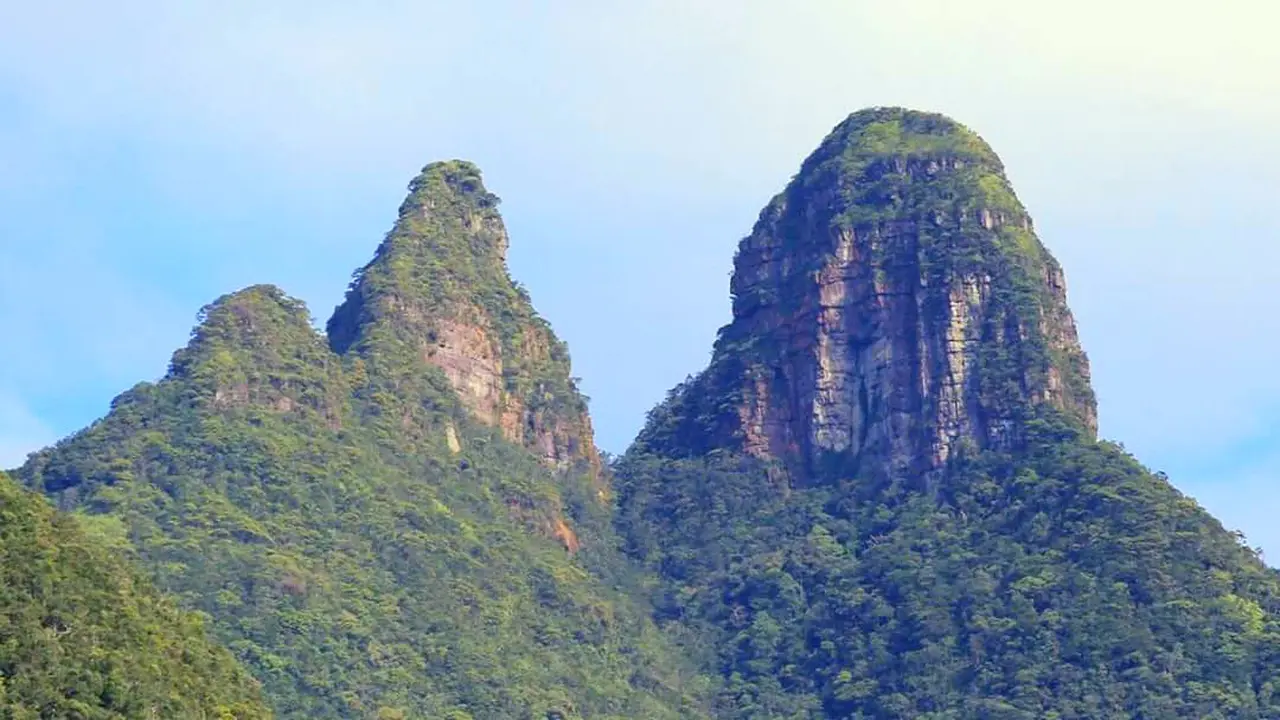 6 Fakta Menarik Kabupaten Lingga yang Punya Pulau Berhala Berpasir Putih