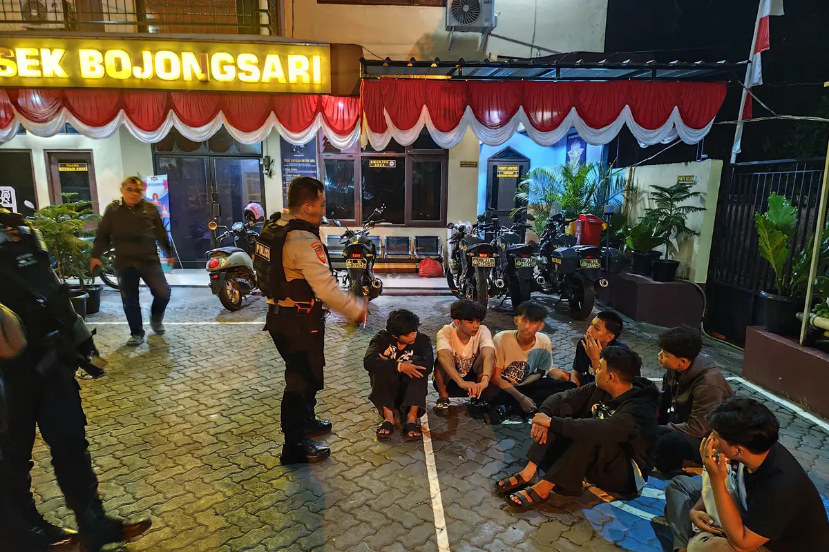 ilustrasi tawuran pelajar