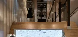 Intip pakaian dalam khusus yang dibuat Prada untuk astronot NASA (@prada)