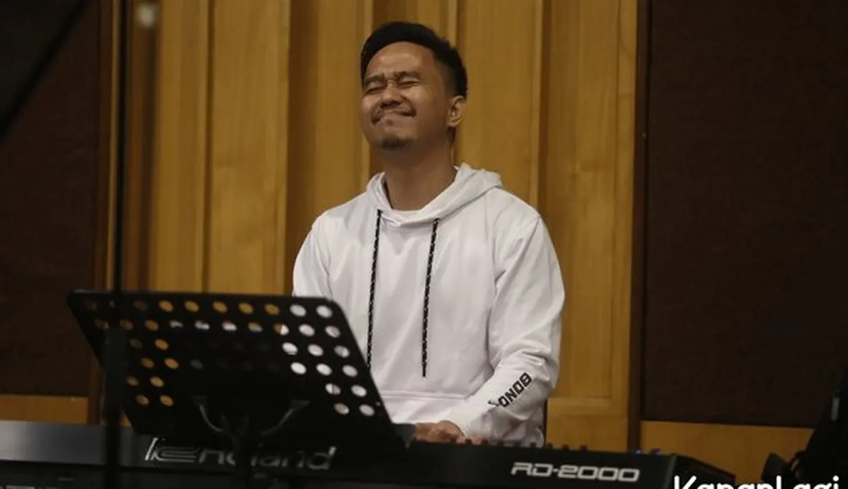 Kemudian, Sammy menyampaikan bahwa, konser "Gen-P Generasi Pesta" menjadi momen paling tepat buat para penonton yang ingin melepas rindu bersama Kerispatih. Kerispatih Latihan Bareng Sammy Simorangkir untuk Konser Gen-P Generasi Pesta, Rabu (19/7/2023).